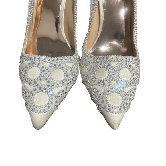 Badgley‎ Mischka Rouge Embellished Dress Pumps Heels in Ivory Satin Pointed Toe - Picture 10 of 11